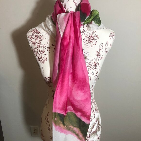 🌹 Bloom with Elegance: Anne Cole Collection Rose Print Scarf 🌹 - Picture 1 of 10